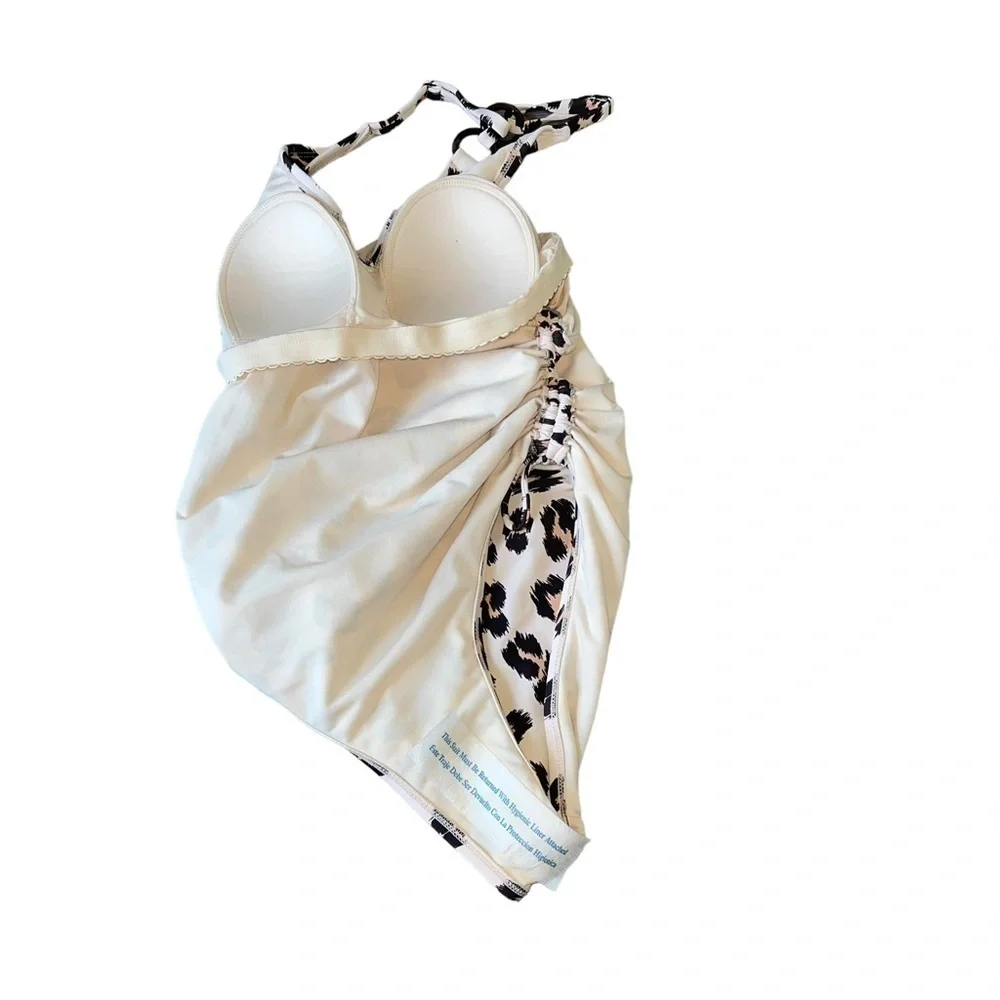 NWT Kona Sol Women's Modern Coverage One Piece Swimsuit - Leopard Print Size S